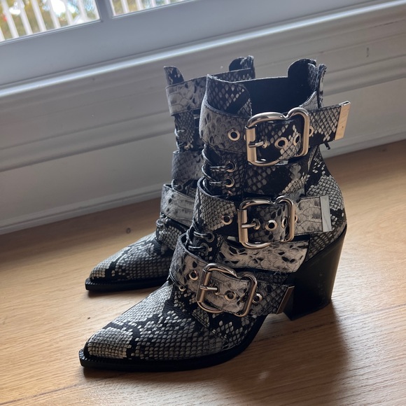 Jeffrey campbell boots - Picture 3 of 5